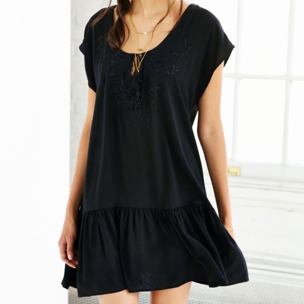 Somedays Lovin Stone Flower Embroidered Dress XS